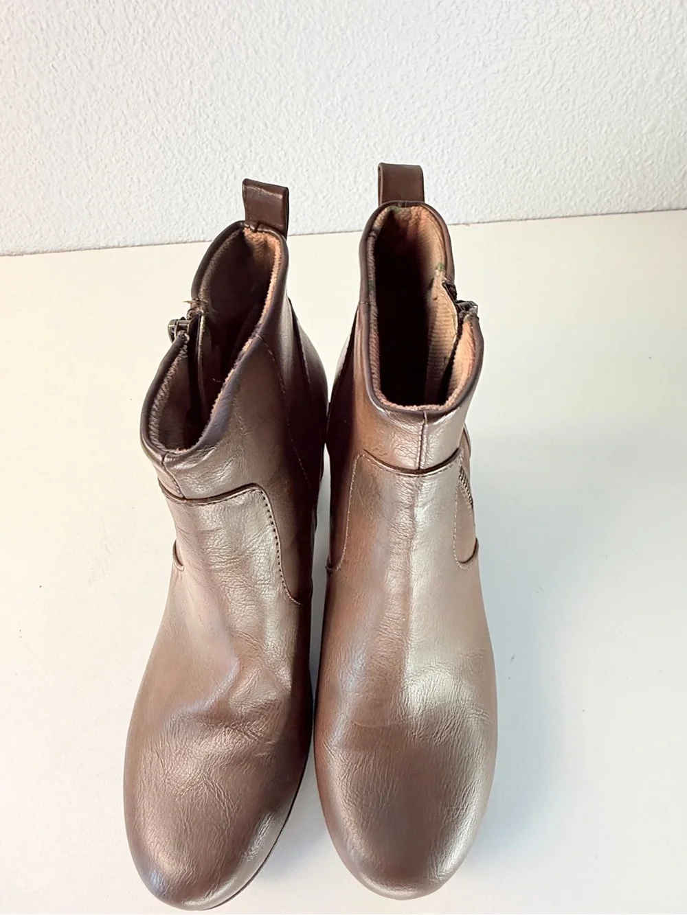 Born Brown Leather Platform Ankle Boots Womens Size 10 Side Zip boho boots